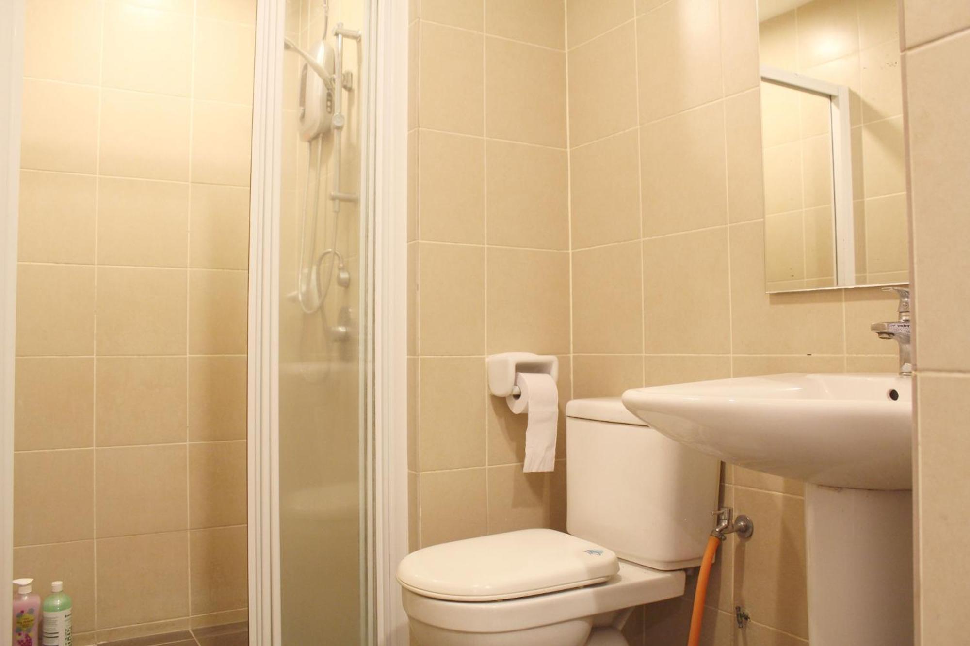 Cozy 4br Free Parking Near Lalaport Klcc * Kuala Lumpur