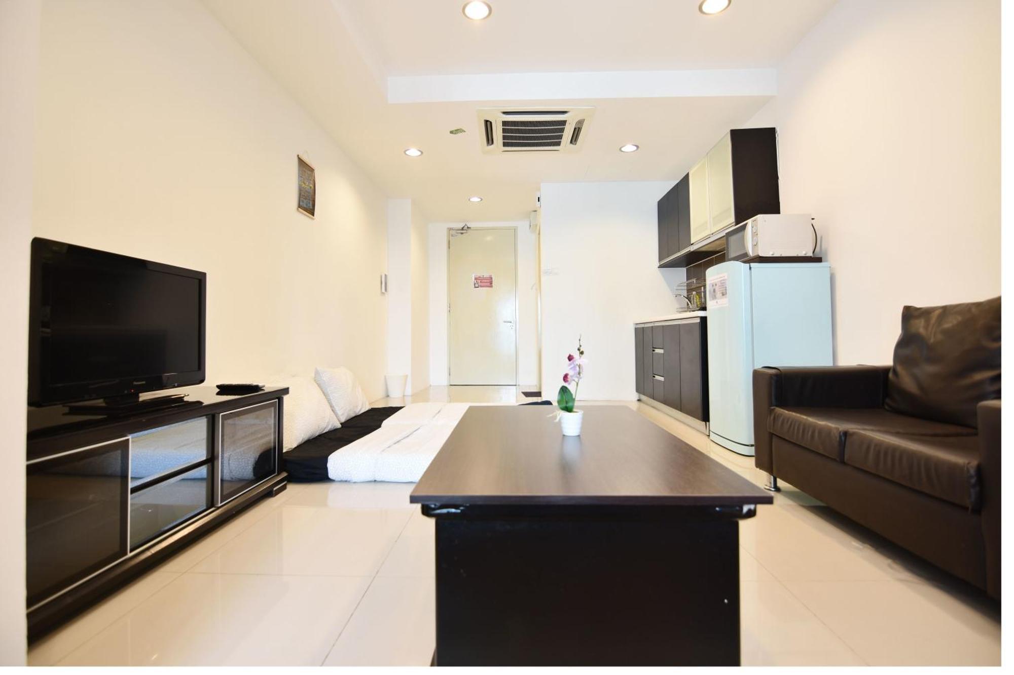 Cozy 4br Free Parking Near Lalaport Klcc Pangsapuri Kuala Lumpur